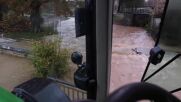 Проливни валежи наводниха домове и земеделски площи в Северна Франция