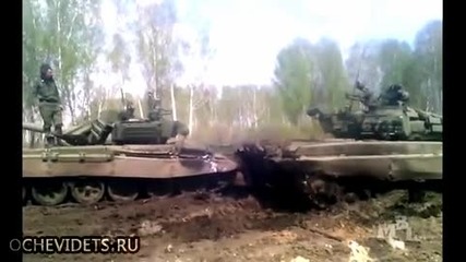Този руски танкист здраво се отблагодари за помощта на колегата си !
