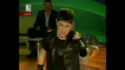 Талант !!! Алекс на живо в Бнт вдига Ндк на крака 