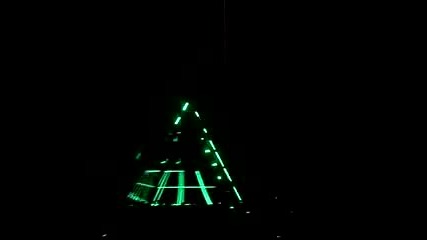 Daft Punk - Страхотни Пирамидени Ефекти