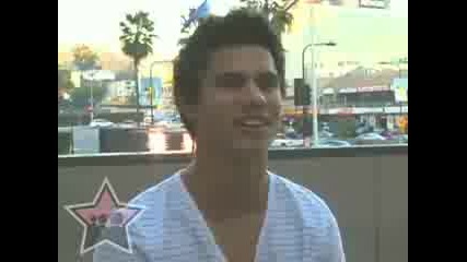 Myspace Celebrity sits down with Taylor Lautner