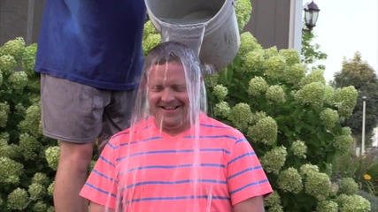 Tyler, Jeff, Theresa and Steve Arrington take the Als Ice Bucket Challenge