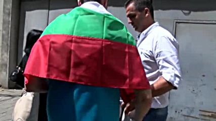 Кадри от извеждането на Мария от Стара Загора от следствения арест