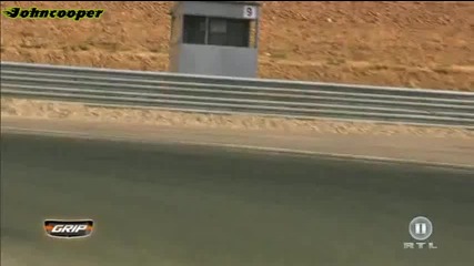 Audi S8 - Grip