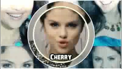 Selena Gomez is S T A R S T R U C K - - - 