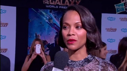 Звездата Зои Салдана дава интервю на премиерата на филма си Пазители на Галактиката (2014)