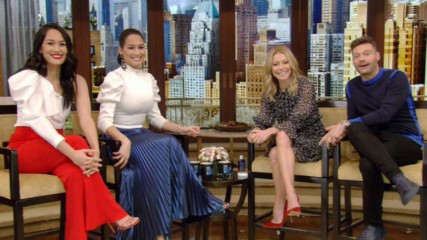 The Bella Twins talk NFL playoffs, manis and Nikki's single life on "LIVE with Kelly and Ryan"