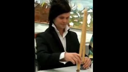 Lauri ylonen is crazy
