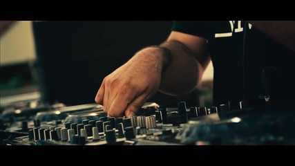 Deorro x Chris Brown - Five More Hours (official Video)