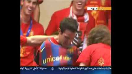 Very Funny! Fabregas in a Barcelona Shirt 2010!!!! [full Vid]