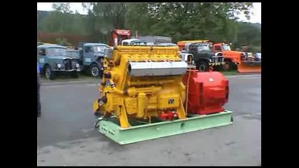 Saurer двигател по време на работа на станок