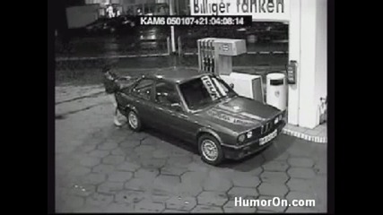 Жена на бензиностанция - 100% смях