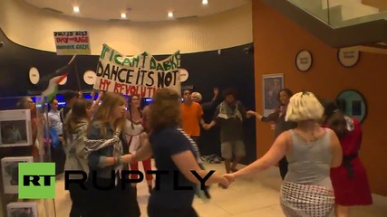 UK: Pro-Palestine activists stage flashmobs in British Museum and Barclays bank