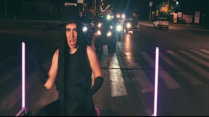 Ivana Krunic - Malo Fali Da Poludim - (official Cover).mp4