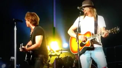 Bon Jovi & Kid Rock - Wanted Dead Or Alive (live)