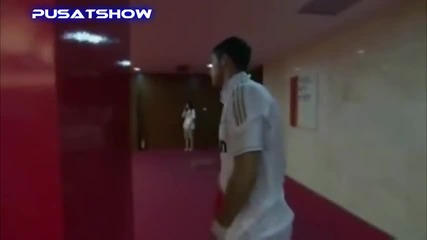 Cristiano Ronaldo - The Amazing Boy 2011-2012 Hd