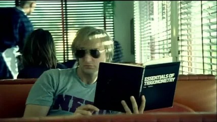 David Guetta - Love Is Gone 