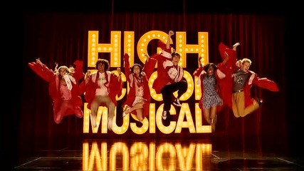 the end of high school musical 3 senior year 