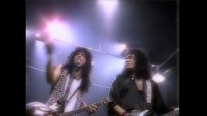 80s Rock Kiss - Rise To It