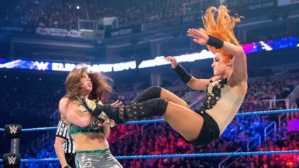 Becky Lynch vs. Mickie James: WWE Elimination Chamber 2017 (Full Match)