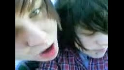 Emo kiss Raw and Matt 