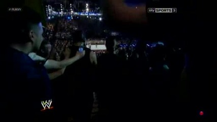 Raw 04/22/13 - The Shield Нападат The Undertaker..