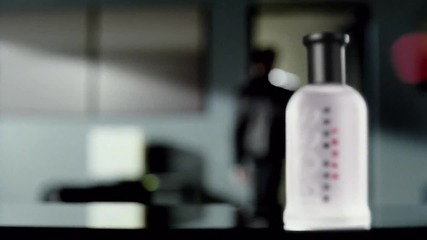 F1 - парфюм Boss Bottled Sport представен от Jenson Button [hd]