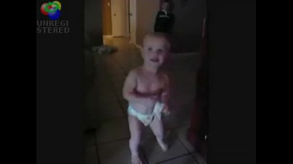 Танцуващо Бебе