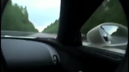 Bugatti Veyron vs Nissan Gt R (drag race)