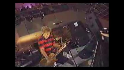 Sum 41 - Makes No Difference [live]
