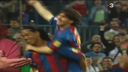 Десет години от първия гол на Меси за Барселона