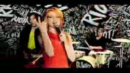 Paramore - Misery Business High Definition