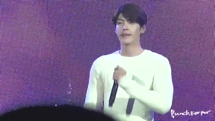 Бг. Превод! Kim Woo Bin singing 'the Flight' -1st Fm in Thailand - 140405