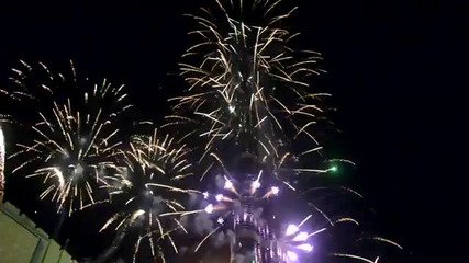 Честита нова 2013 година -бурж Халифа