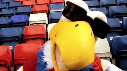 Hit N1-crystal Palace Cheerleaders Do Gangnam Style