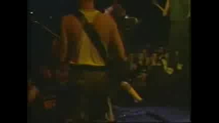 Agnostic Front - Victim In Pain (live)