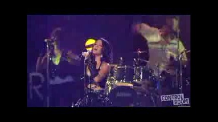 Rihanna - Rehab(live)