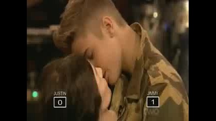 Justin Bieber French Kissing Mannequin On Late Night With Jimmy Fallon (hd) (4)