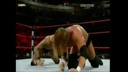 Triple h,  John Cena vs Травестита,  Лесбийката,  Кучката