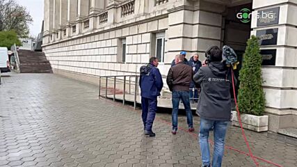 Наско Сираков пристигна на "Васил Левски"