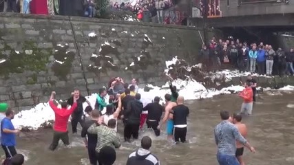 Именик спаси кръста в Благоевград