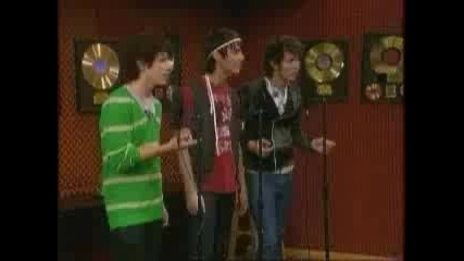 Jonas Brothers and Hannah Montana - We got a party