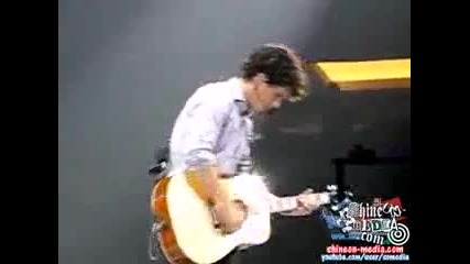 Nick Jonas Miley Cyrus - before the storm (live!!) 