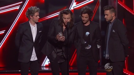 One Direction - Връчват награда за Top Radio Song - The Billboard Music Awards 2015