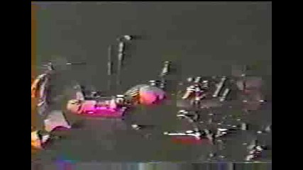 korn - live 30.10.93,  huntington beach 03. this broken soul