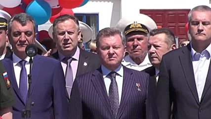 Русия: фрегата "Адмирал Григорович" пристигна в Севастопол