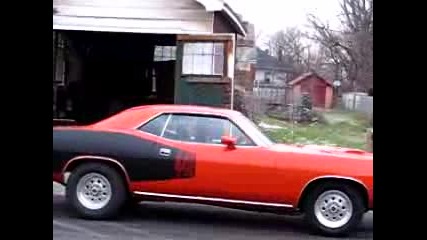 1973 Cuda 440 Garage