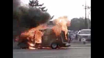 one family burn dead alive in a van 