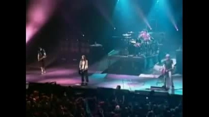 Avril Lavigne - Naked (live)