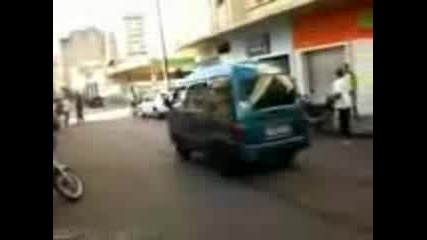 Е, Нема Такава Спирачка!